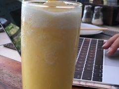 -卷心菜和避孕套餐厅(Pattaya)