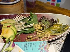 -老牌坊云南鱼豆花火锅(哈西万达店)