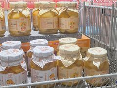 -中百仓储超市有限公司(越秀星汇维港店)