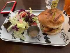 炸鸡肉汉堡-Grinder 绞肉机汉堡(武定路店)