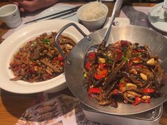 -黄泥岗·地道湖北菜(奥特莱斯店)