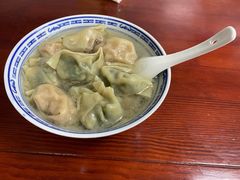 半菜半肉-古徽州馄饨店(宝安路店)