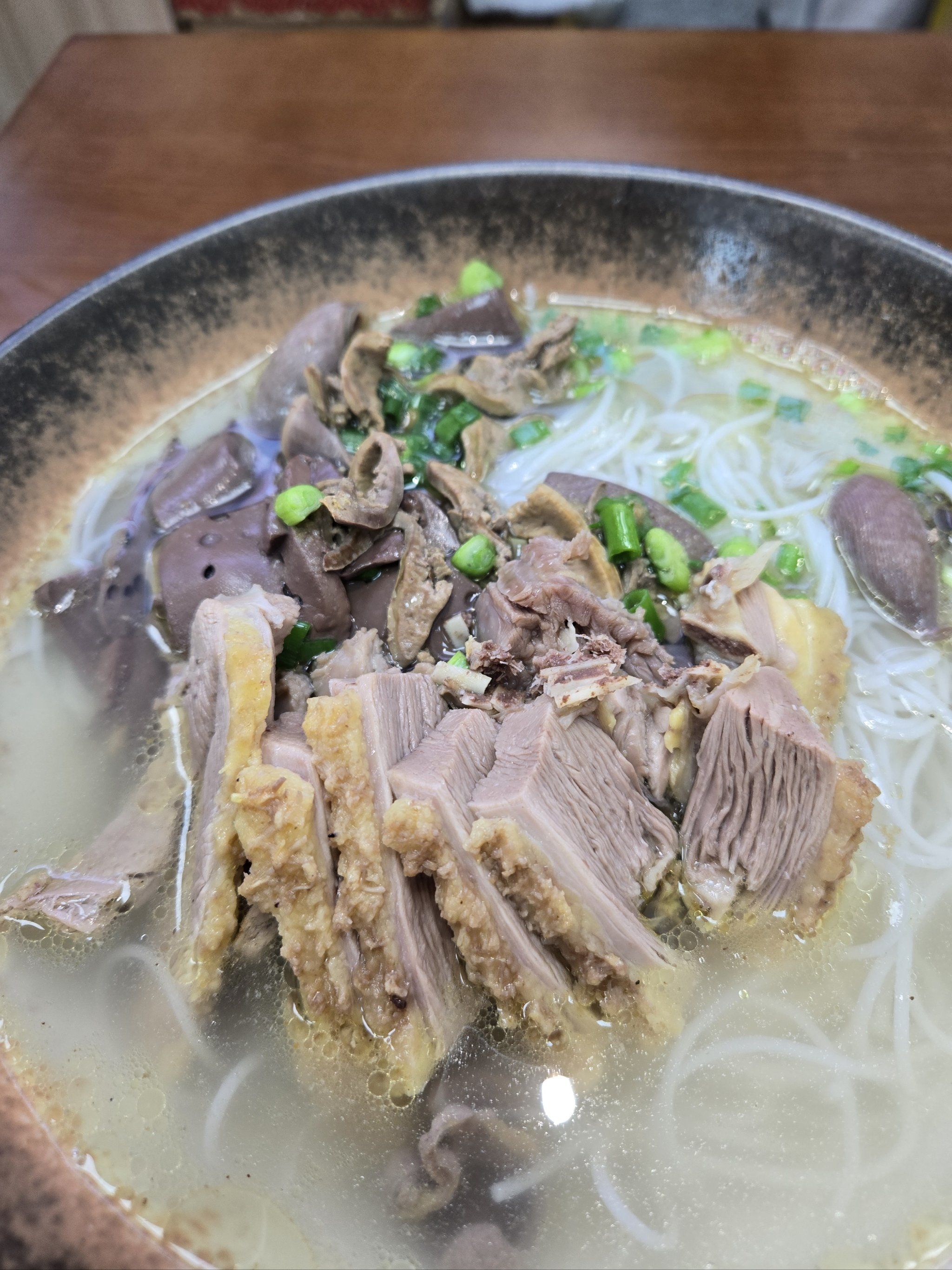 温暖一碗鸭肉面