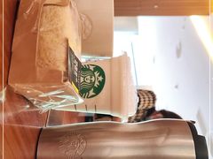 -星巴克臻选(广州好世界广场店)