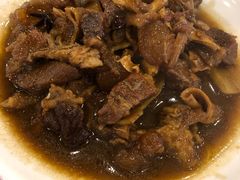 萝卜焖牛腩-化州大众美食城(宝安老牌店)