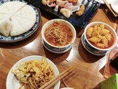 -炉小二铜锅牛蛙•川湘菜(三里屯店)