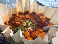 -穹六人间 people 6(岳阳路店)