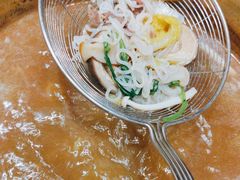 -余欢领鲜火锅(新街口店)