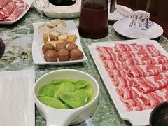 -楼外楼大刀肉传统火锅(西安大路店)