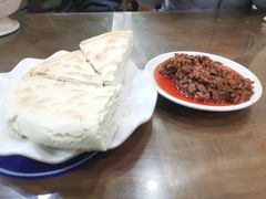 酱辣子锅盔-盛唐府乾州酸汤面