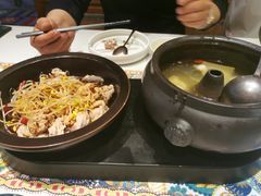 -云海肴·汽锅鸡·云南菜(天山百盛优客店)