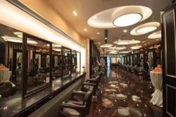 点击看大图 -八佰伴8008星级形象店