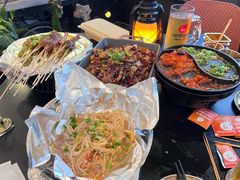 -何师烧烤Pro ·江湖川菜·小龙虾·精酿(太古里旗舰店)