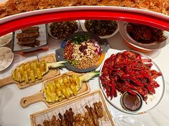 -嗨辣小聚·盘锦河蟹·海鲜烧烤龙虾(盘锦十年好店)