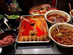 -爆炸头阿姨小四川正宗川味小吃(无任何分店)