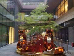 -瑞虹新天地月亮湾