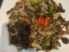 -缘来聚·徽菜名店(黄山宏村店)