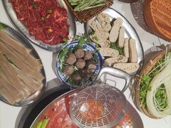 -王奋斗贵州酸汤牛肉火锅