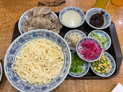 老北京炸酱面-门框胡同百年卤煮(新街口店)