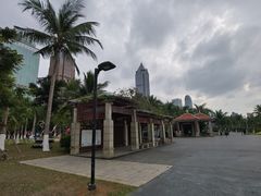 -万绿园