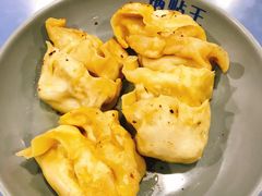 -天天锅贴王(迎凤街店)