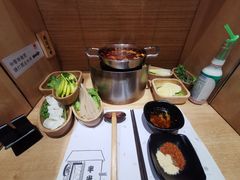 -独食火锅·半米屋台(直营总店)