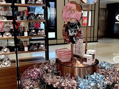 -Laderach 莱德拉(上海环贸iapm店)