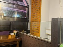 -丽虹云南过桥米线(兴工街店)