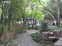 -汇龙潭
