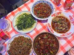 -饶品富牛魔王辣味烧菜馆(船山路总店)