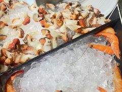 -大中华希尔顿酒店-念自助餐·嗨啤·小龙虾