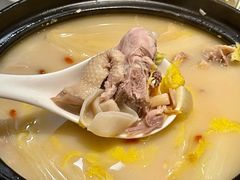 -港丽餐厅(高德置地店)