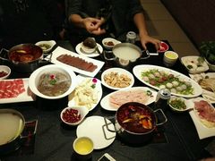 -小天鹅火锅·一线江景洪鼎旗舰店(洪崖洞店)