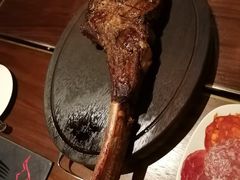 -恰餐厅及酒吧 CHAR Bar & Grill (北京丽都皇冠假日店)