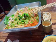 -钢管厂五区小郡肝串串香火锅(人民广场店)