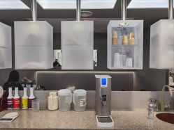 -Z.X HAIR SALON张新美业