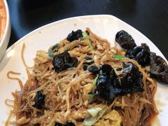 -老牌坊鲁菜名店(美莲广场店)