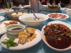 -侬佳蒸菜馆(听潮店)