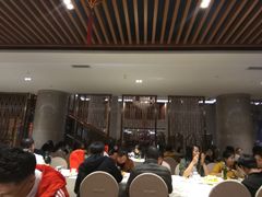 等位区-爱丽舍西餐厅(万悦格兰云天大酒店)