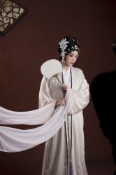 -盘子女人坊古装写真摄影(厦门总店)