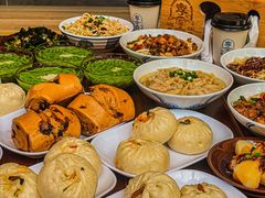 -李与白包子铺(桐梓林店)