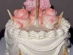 -红宝石·鲜奶小方·海派西点房(南丹店)