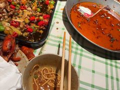 -巴厘龙虾·榜首油焖大虾(音乐学院·沿江酒馆店)