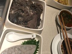-海底捞火锅鲜切牛肉主题店(长寿路店)