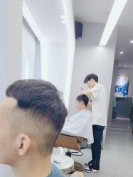 -D.G造型·烫发染发接发