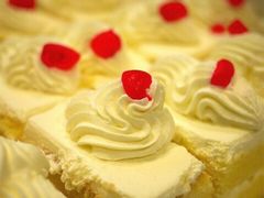 -红宝石·鲜奶小方·海派西点房(南丹店)