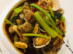 花甲-凤凰路何眼镜香辣蟹(花果园店)