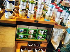 零售区-星巴克(成都东站店)