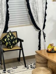 -闺蜜瑜伽·普拉提女性塑形馆