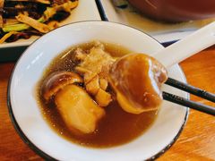-小厨子私房菜·云南美食店